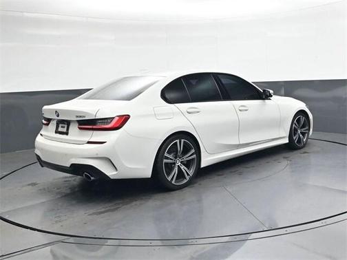 2020 BMW 330 i xDrive