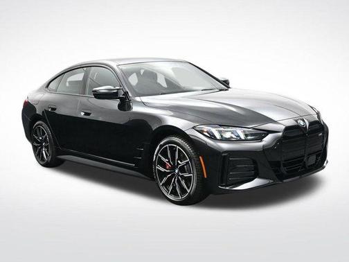 Black Sapphire Metallic 2026 BMW i4 Gran Coupe M60