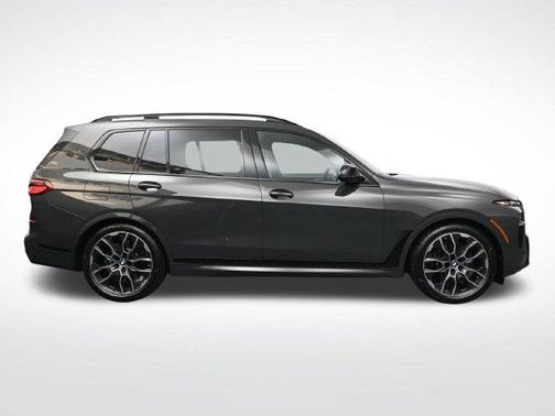 Gray Metallic 2027 BMW X7 M60i