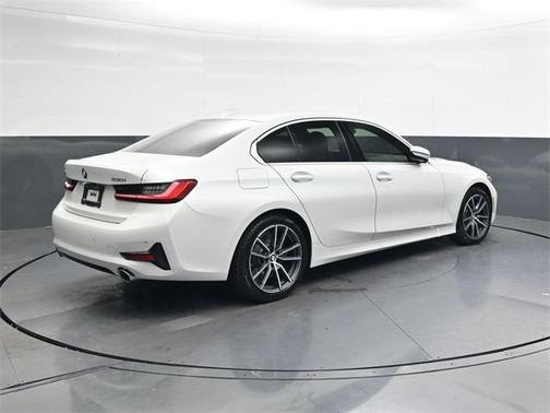 2021 BMW 330 i xDrive