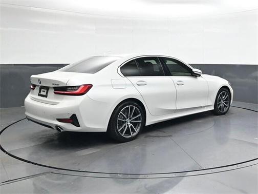 2021 BMW 330 i xDrive