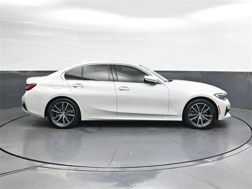 2021 BMW 330 i xDrive