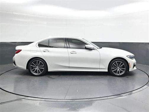 2021 BMW 330 i xDrive