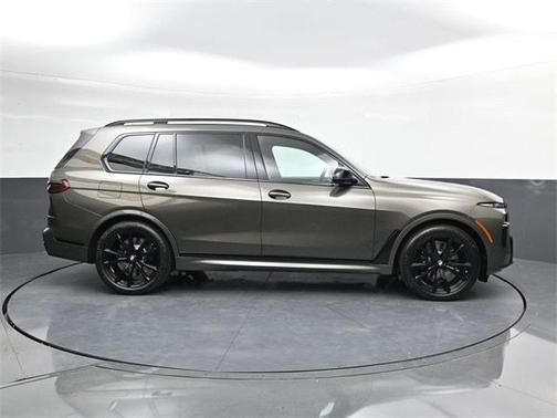 2026 BMW X7 M60i