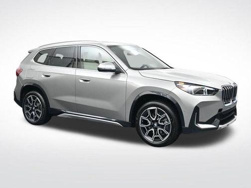Space Silver 2026 BMW X1 xDrive28i