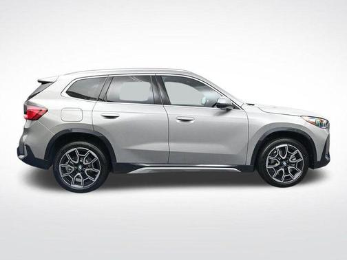 Space Silver 2026 BMW X1 xDrive28i