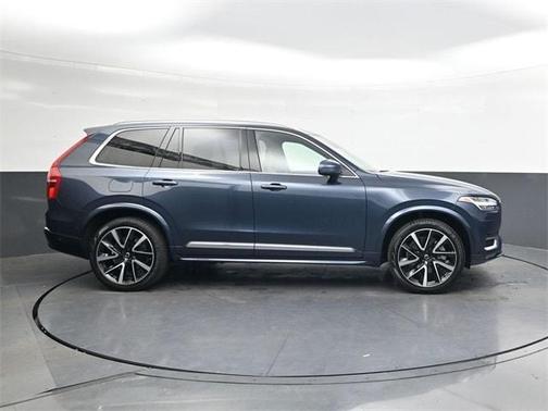 2024 Volvo XC90 B6 Ultimate Bright Theme 7-Seater
