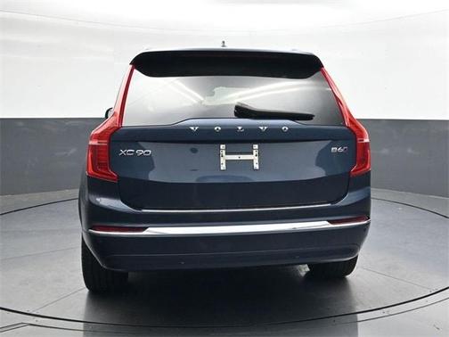 2024 Volvo XC90 B6 Ultimate Bright Theme 7-Seater