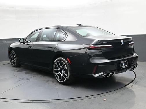 Black Sapphire Metallic 2024 BMW 760 760i xDrive