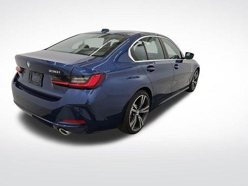 2024 BMW 330 i