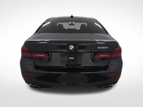 2023 BMW 530 i