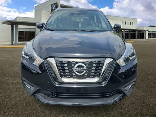 2019 Nissan Kicks SR