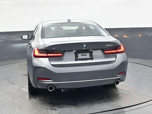 2025 BMW 330 i xDrive