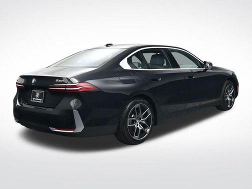 2026 BMW 530 i xDrive