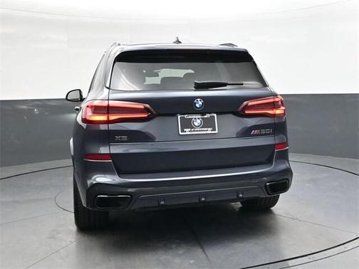 2022 BMW X5 M50i