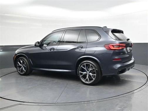 2022 BMW X5 M50i
