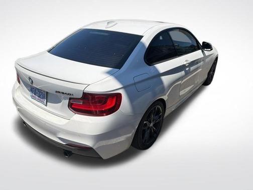 Alpine White 2017 BMW M240 i xDrive