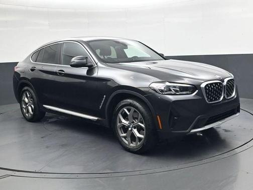 2025 BMW X4 xDrive30i