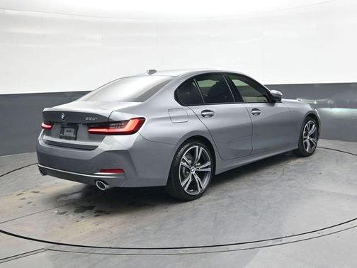 2023 BMW 330 i