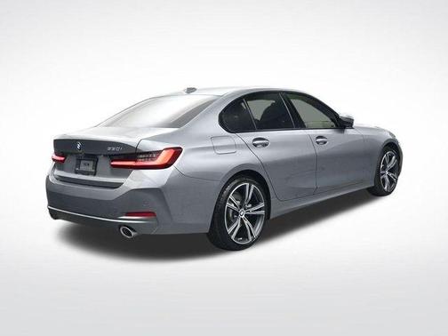 2023 BMW 330 i
