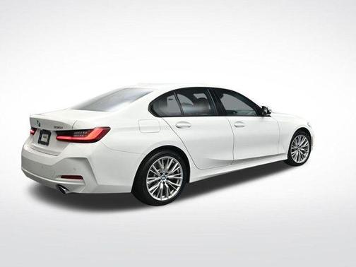 2023 BMW 330 i