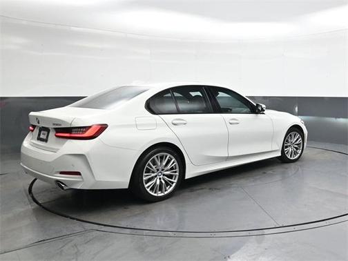2023 BMW 330 i