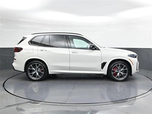 2026 BMW X5 M60i