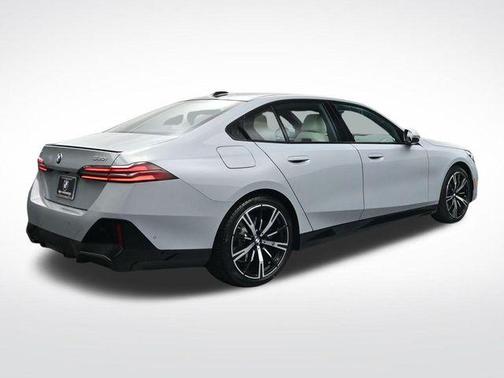 2026 BMW 530 i xDrive