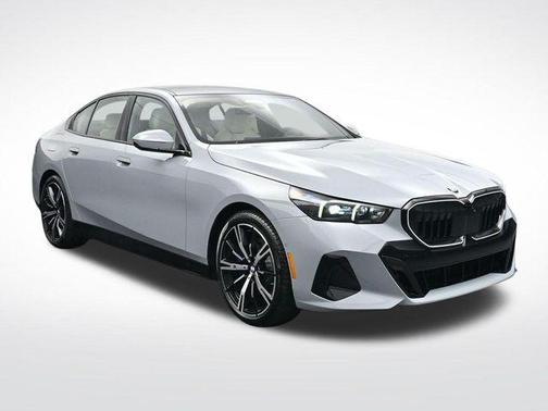 2026 BMW 530 i xDrive