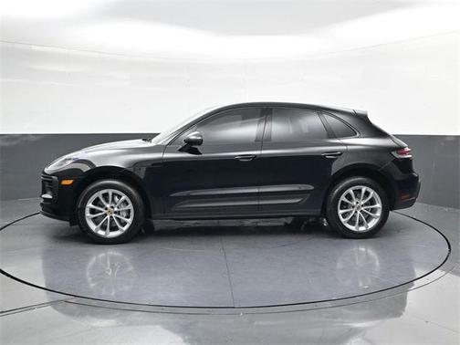 2023 Porsche Macan T
