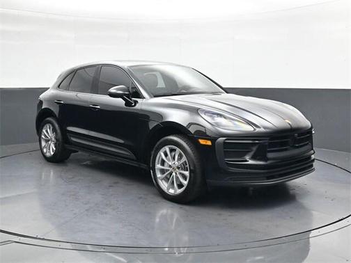 2023 Porsche Macan T