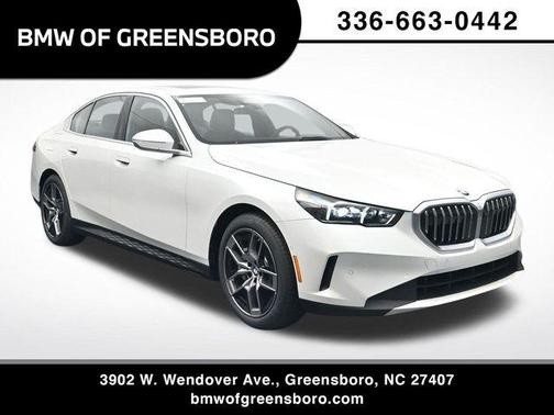 Mineral White Metallic 2026 BMW 530 i xDrive