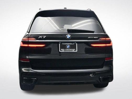 Black Sapphire Metallic 2027 BMW X7 xDrive40i