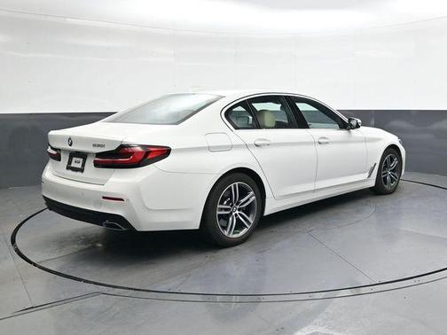 2023 BMW 530 i