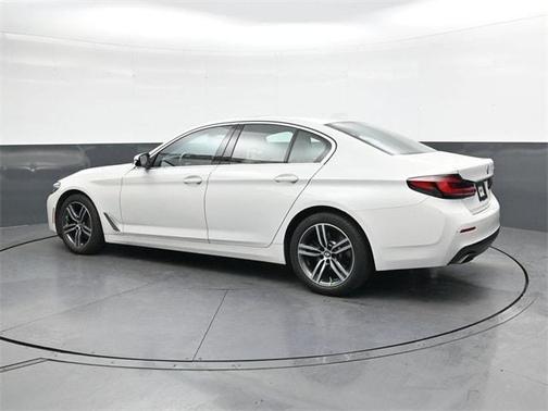 2023 BMW 530 i
