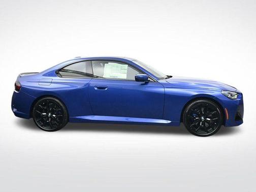 2026 BMW 230 i xDrive