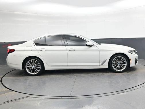 2023 BMW 530 i
