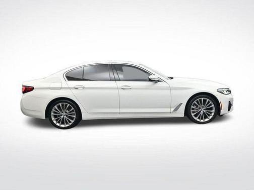 2023 BMW 530 i