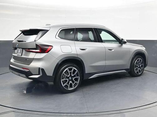 Space Silver 2026 BMW X1 xDrive28i