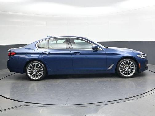 2023 BMW 530 i