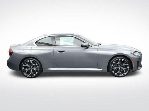 2026 BMW 230 i xDrive