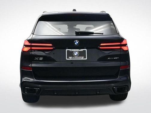 Carbon Black Metallic 2026 BMW X5 xDrive40i