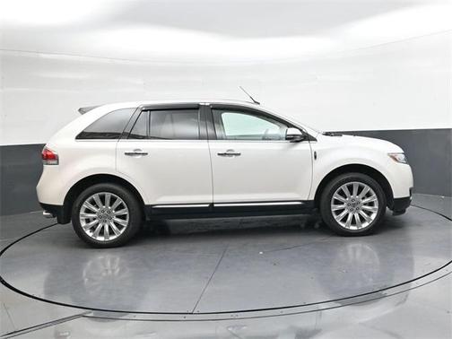 2014 Lincoln MKX Base