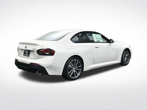 2026 BMW 230 i xDrive