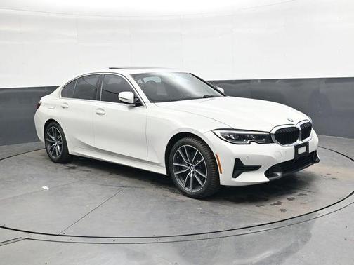 2019 BMW 330 i xDrive