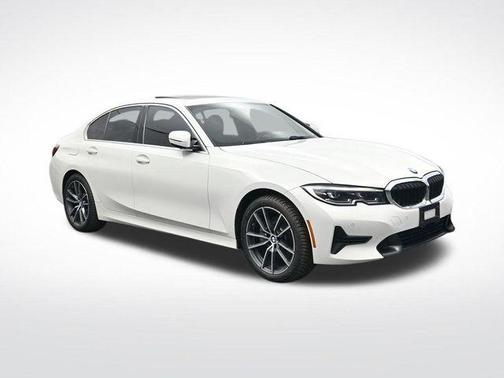 2019 BMW 330 i xDrive