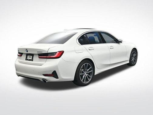 2019 BMW 330 i xDrive