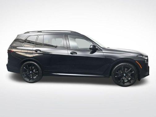 Black Sapphire Metallic 2027 BMW X7 xDrive40i