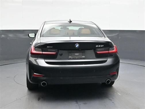 2022 BMW 330 i xDrive