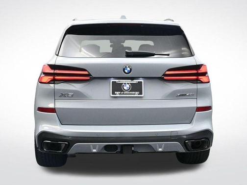 Gray Metallic 2026 BMW X5 xDrive40i